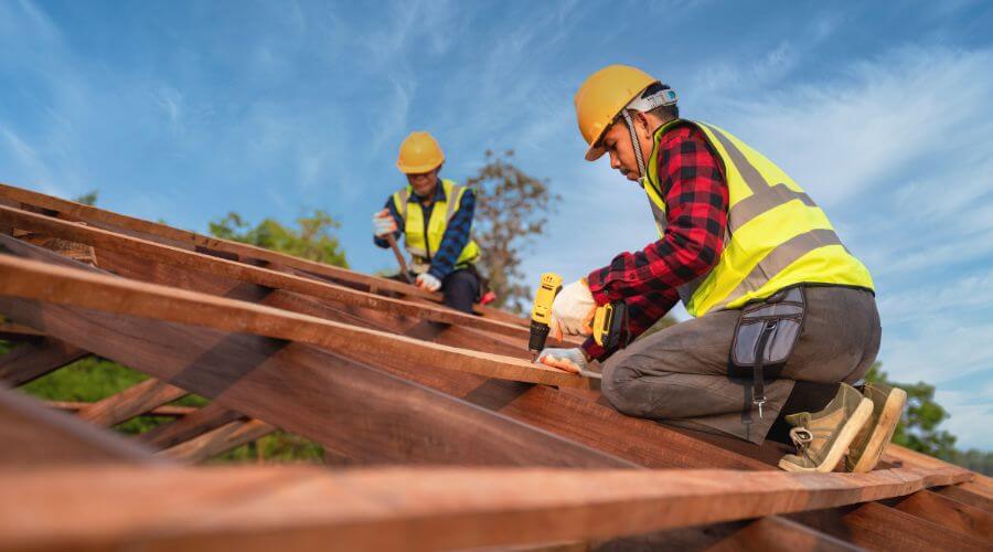 Professional Flat Roofing Installation services in Hollandale, WI